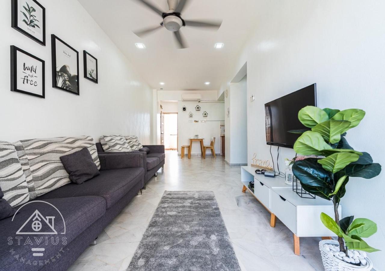 Port Dickson 6Pax 2Br Glory Beach Resort Seaview Bagian luar foto